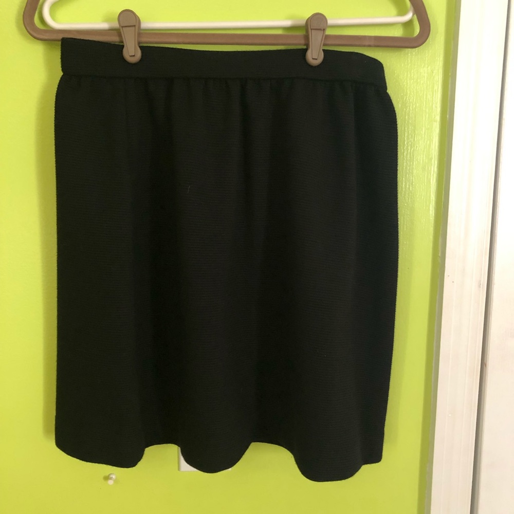 Black skirt